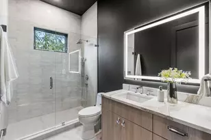 128 Charlemont, Newton, MA 02461 - Photo 32