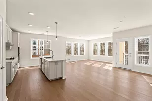 6 Stratton Dr, Woburn, MA 01801 - Photo 8