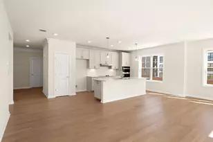 6 Stratton Dr, Woburn, MA 01801 - Photo 4