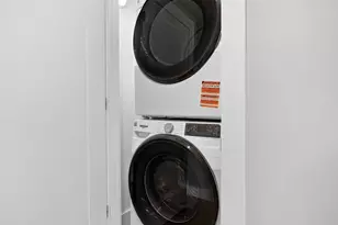 551 E 7th St, Boston, MA 02127 - Photo 16