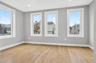 551 E 7th St, Boston, MA 02127 - Photo 18