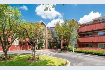 100 Rosemary Way #129, Needham, MA 02494 - Photo 2