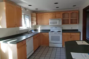 20 Marc Ave, Southbridge, MA 01550 - Photo 6