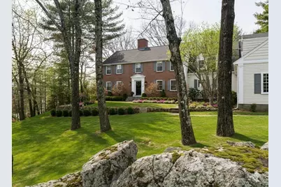 84 Royalston Rd, Wellesley, MA 02481 - Photo 2