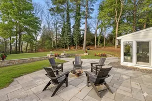 84 Royalston Rd, Wellesley, MA 02481 - Photo 6