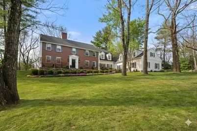 84 Royalston Rd, Wellesley, MA 02481 - Photo 4