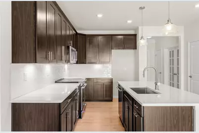 6 Stratton Drive #303, Woburn, MA 01801 - Photo 2