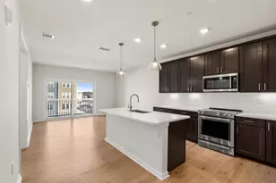 6 Stratton Dr, Woburn, MA 01801 - Photo 4