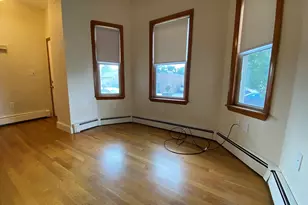 14 Clarendon St, Watertown, MA 02472 - Photo 4