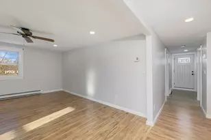 129 Friend St, Amesbury, MA 01913 - Photo 8