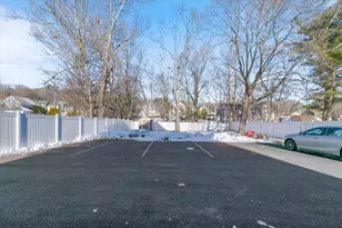 129 Friend St, Amesbury, MA 01913 - Photo 24