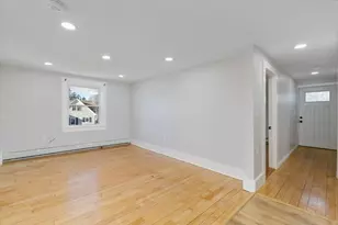 129 Friend St, Amesbury, MA 01913 - Photo 8