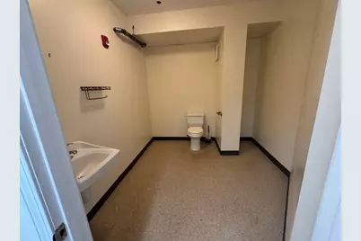 466 Merrimack Street, Lowell, MA 01854 - Photo 6