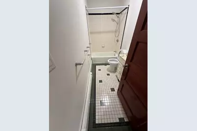 68 Aldrich #2, Boston, MA 02131 - Photo 4