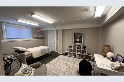 185 W State St #2, Granby, MA 01033 - Photo 2