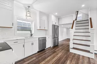 5 Smith St, Rockport, MA 01966 - Photo 10