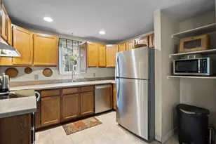 106 Lundberg St, Lowell, MA 01852 - Photo 6