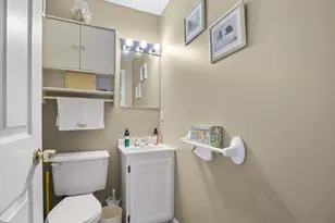 106 Lundberg St, Lowell, MA 01852 - Photo 14