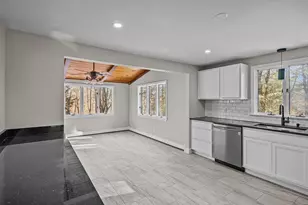 19 Valerie Dr, Plainville, MA 02762 - Photo 10