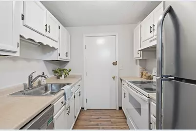 10 Mill St #Q, Maynard, MA 01754 - Photo 10