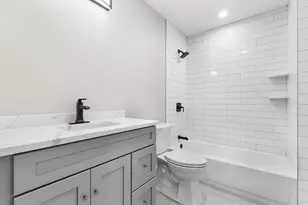 43 High St, Gloucester, MA 01930 - Photo 16