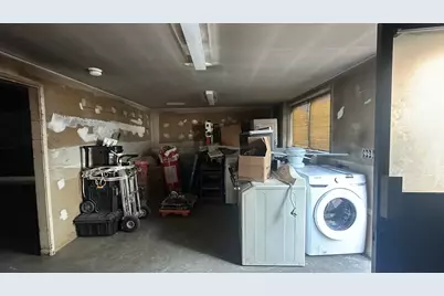 330 William St, Fall River, MA 02721 - Photo 8