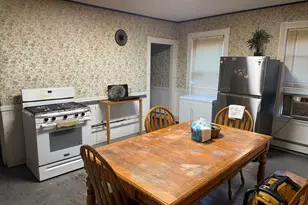 195 Millbury St, Worcester, MA 01610 - Photo 2