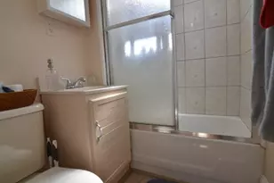 12 Wentworth St, Malden, MA 02148 - Photo 2