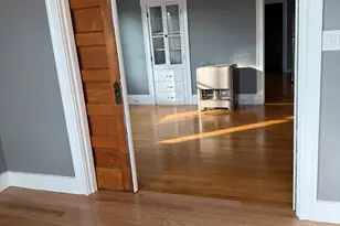 29 Boardman St, Worcester, MA 01606 - Photo 6