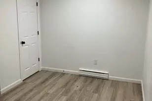 31 Vine St, Weymouth, MA 02188 - Photo 6