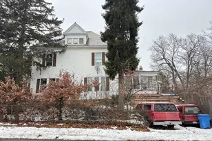 158 Pleasant St, Holyoke, MA 01040 - Photo 2