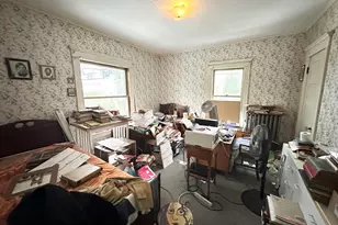 158 Pleasant St, Holyoke, MA 01040 - Photo 12