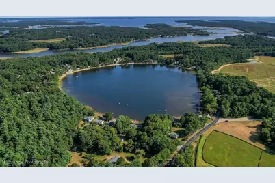 11 + 13 Blackmore Pond Circle, Wareham, MA 02576 - Photo 4