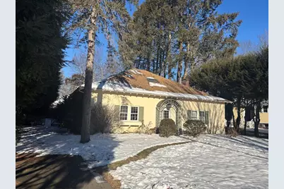 61 Harrison Ave, Northampton, MA 01060 - Photo 2