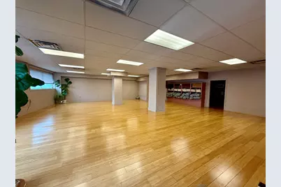 487 Burncoat St, Worcester, MA 01606 - Photo 6