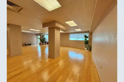 487 Burncoat St, Worcester, MA 01606 - Photo 4