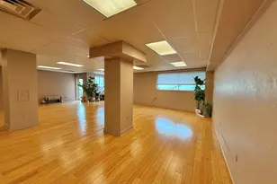 487 Burncoat St, Worcester, MA 01606 - Photo 4