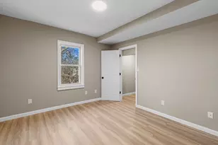 73 Gifford Ave, Dartmouth, MA 02747 - Photo 16