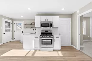 73 Gifford Ave, Dartmouth, MA 02747 - Photo 4