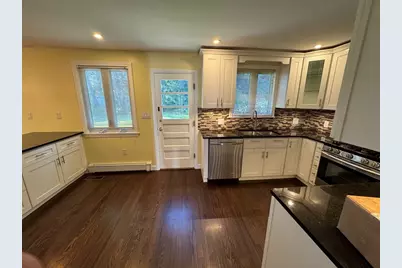 793 Dedham St, Newton, MA 02459 - Photo 6