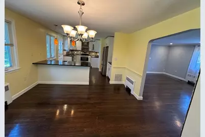 793 Dedham St, Newton, MA 02459 - Photo 22