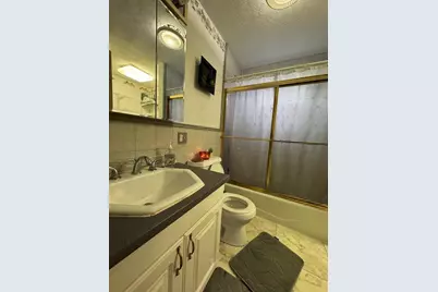 47 Shawmut St, Revere, MA 02151 - Photo 20