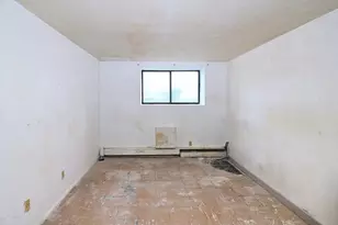 30 Kinross Rd, Boston, MA 02135 - Photo 22