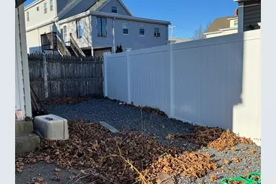 147 Summer St, Medford, MA 02155 - Photo 4