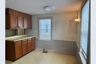 147 Summer St, Medford, MA 02155 - Photo 6