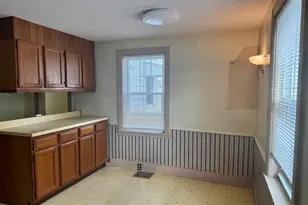 147 Summer St, Medford, MA 02155 - Photo 6