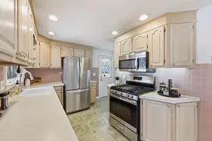 176 Silvin Rd, Chicopee, MA 01013 - Photo 10