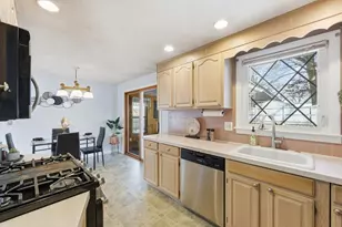 176 Silvin Rd, Chicopee, MA 01013 - Photo 8