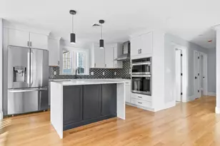 35 Liberty Ave, Revere, MA 02151 - Photo 6