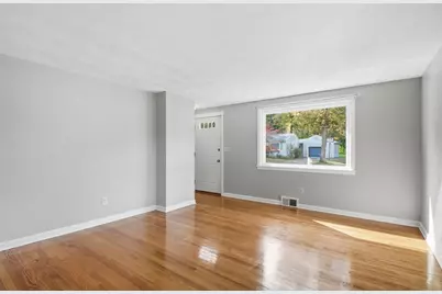 60 Jeanne Marie St, Springfield, MA 01129 - Photo 2